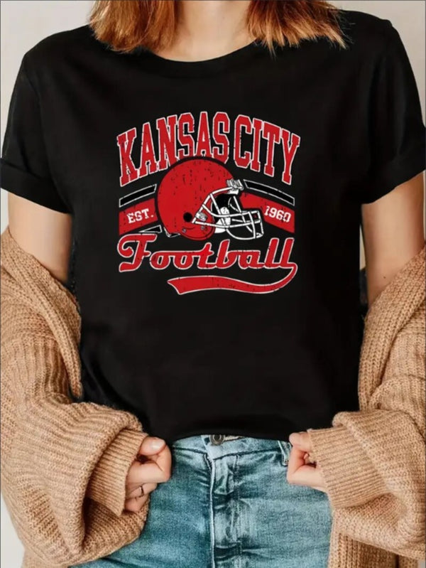 KC, Football Graphic Print T-Shirt - Crew Neck, A Comfortable Women's Short-sleeved Crew Neck T-shirt For Everyday Wear And Stylish Layering