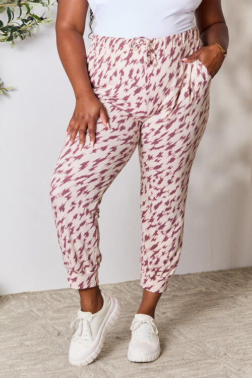 Heimish Full Size Printed Drawstring Pants-0