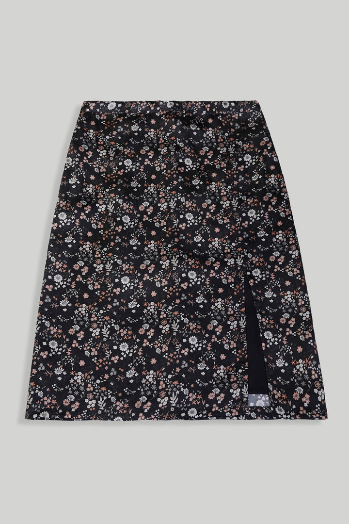 Brunch Skirt in Black Florals-4