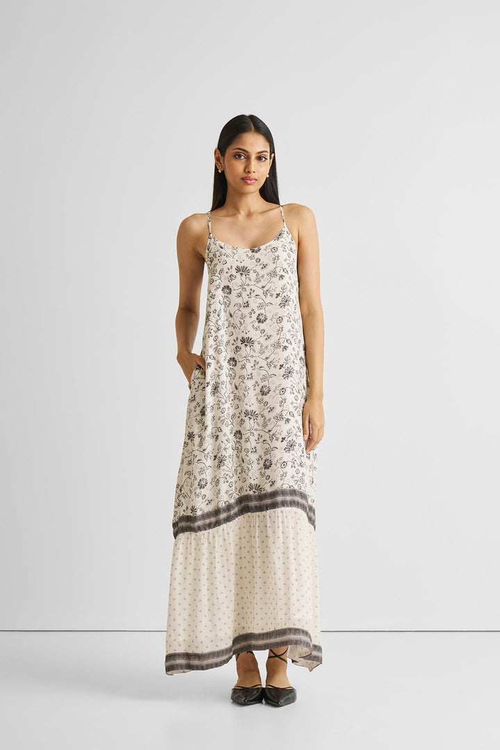 Flowy Maxi Dress in Black Florals-0