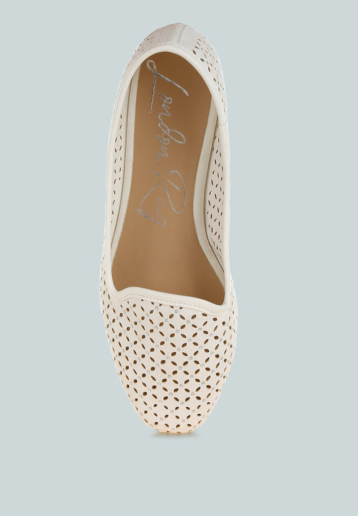 Kyrie Cut Out Detail Ballerinas-3