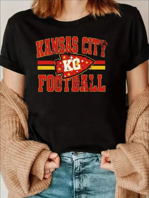 KC, Football Graphic Print T-Shirt - Crew Neck, A Comfortable Women's Short-sleeved Crew Neck T-shirt For Everyday Wear And Stylish Layering