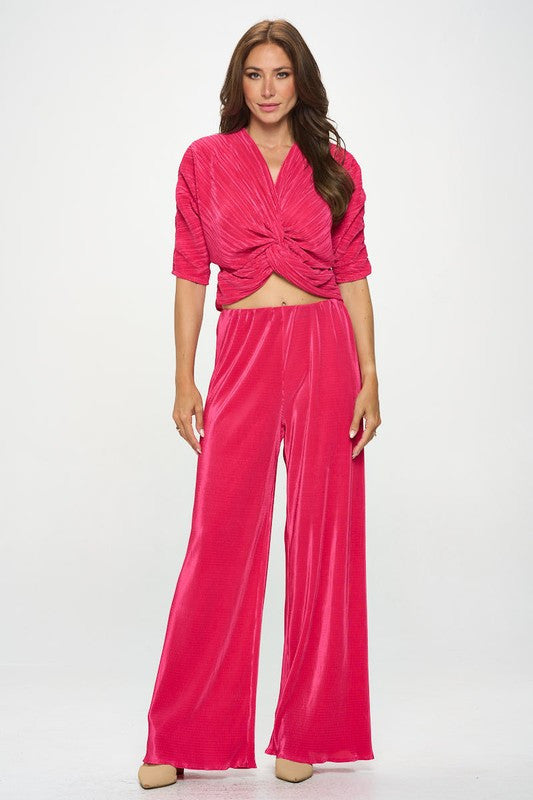 Plisse Mid Scrunched Sleeve Top with Front Twist-4