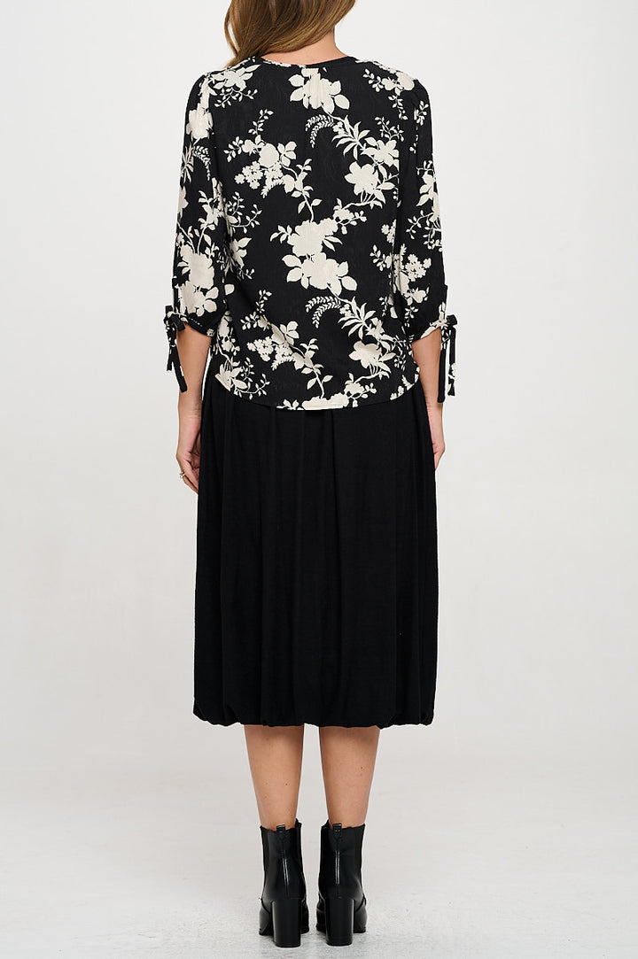 Floral Print V neck 3/4 Sleeve Top with Tie-3